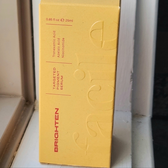 NIB FACILE BRIGHTEN TARGETED PIGMENT SERUM - Picture 10 of 16